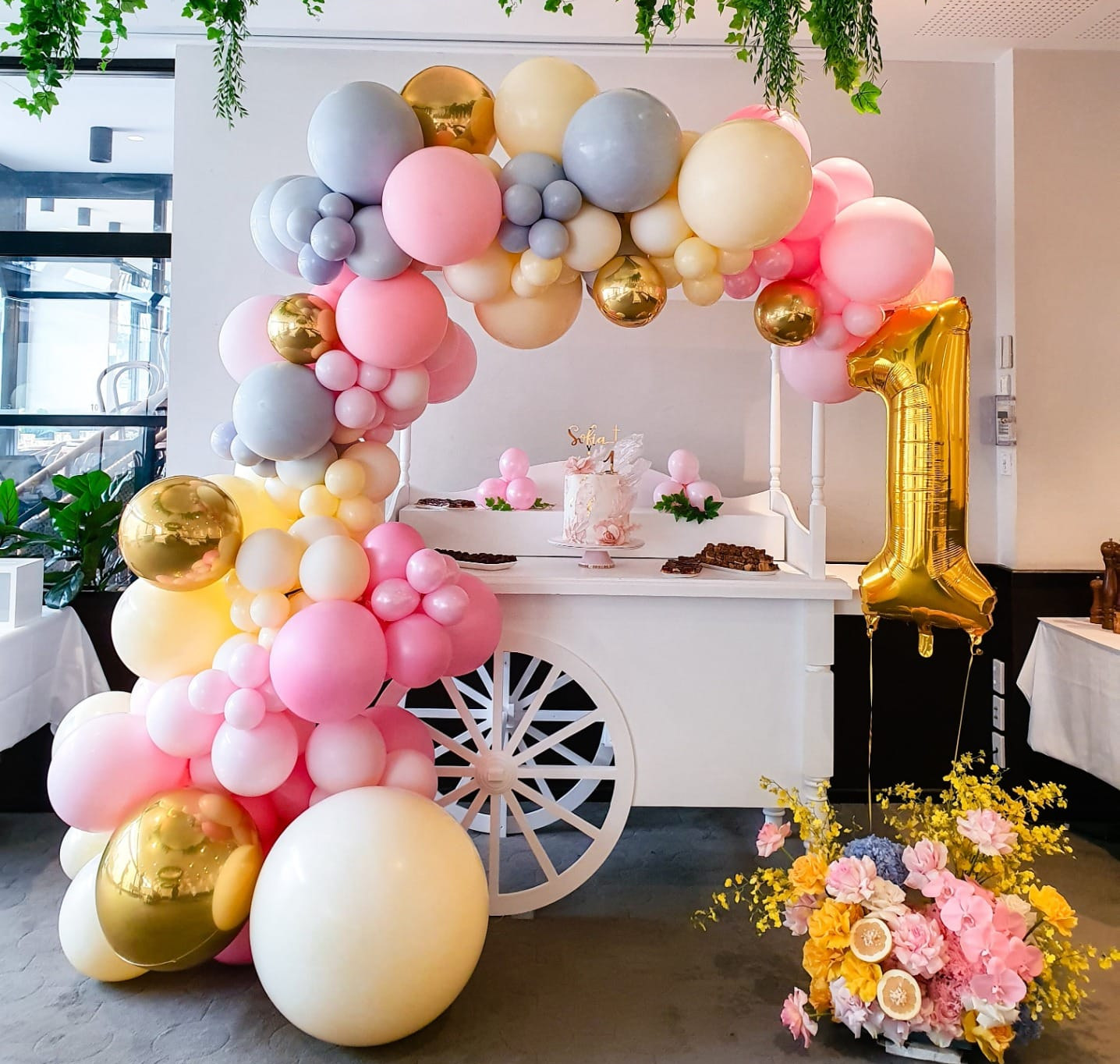 Children's Birthdays balloon styling